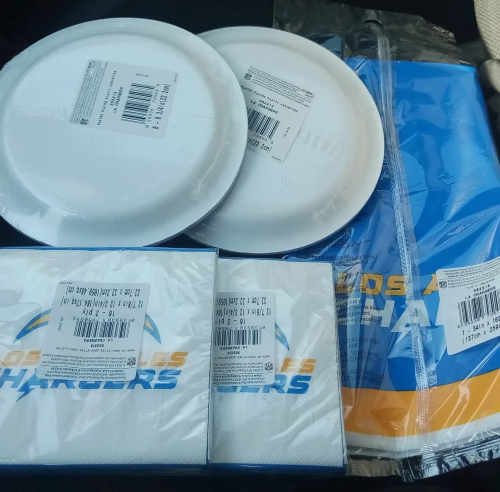 NIP Los Angeles Chargers Party Supplies
